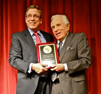 Seymour Topping receiving Lifetime Achievement Award (photo Mort Sheinman)